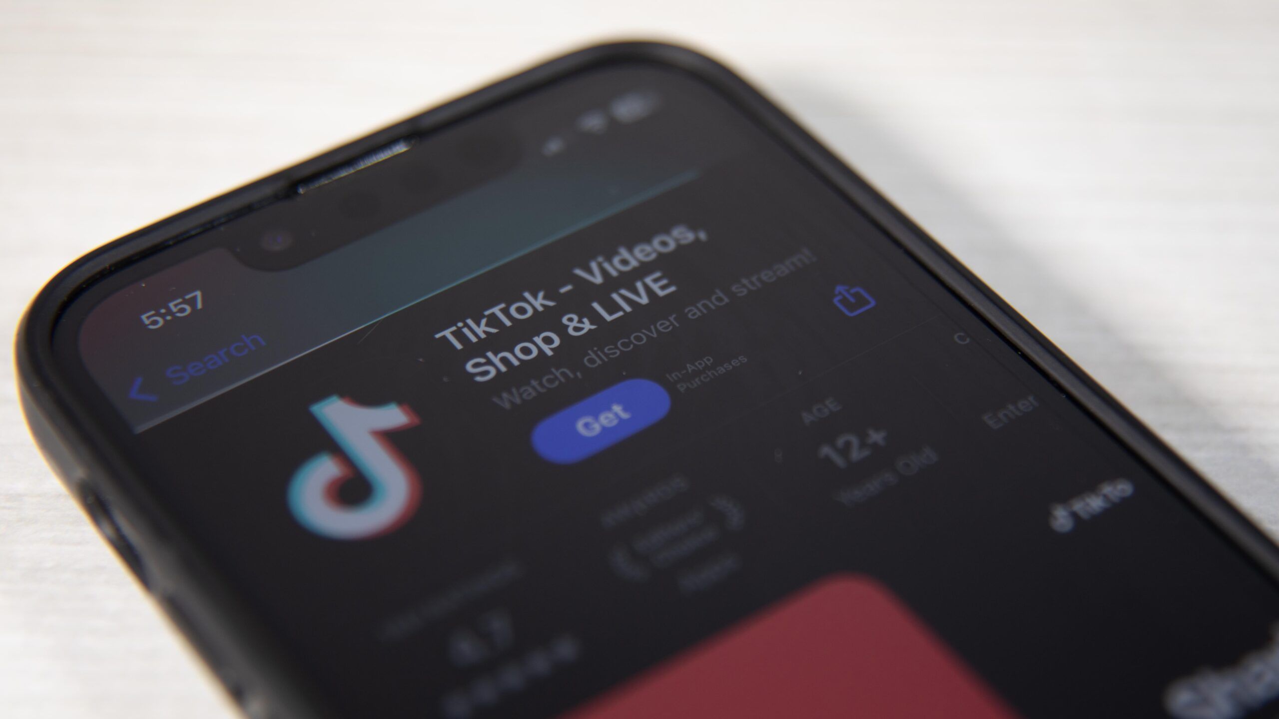 How Social Media Influencers Are Changing the Cannabis Industry for Better or Worse